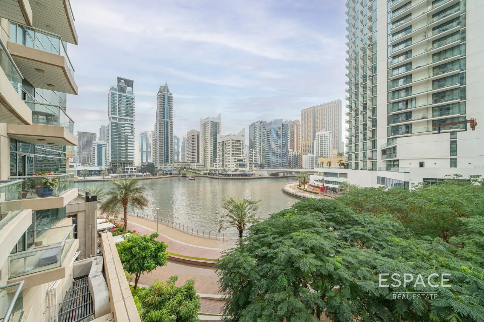 single static gallery