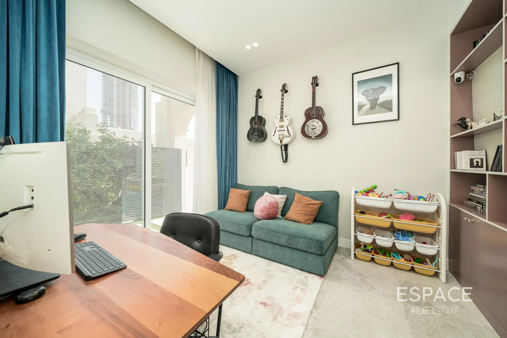 PropertiesGalleryCamera