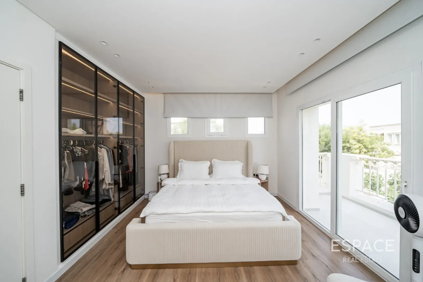 PropertiesGalleryCamera