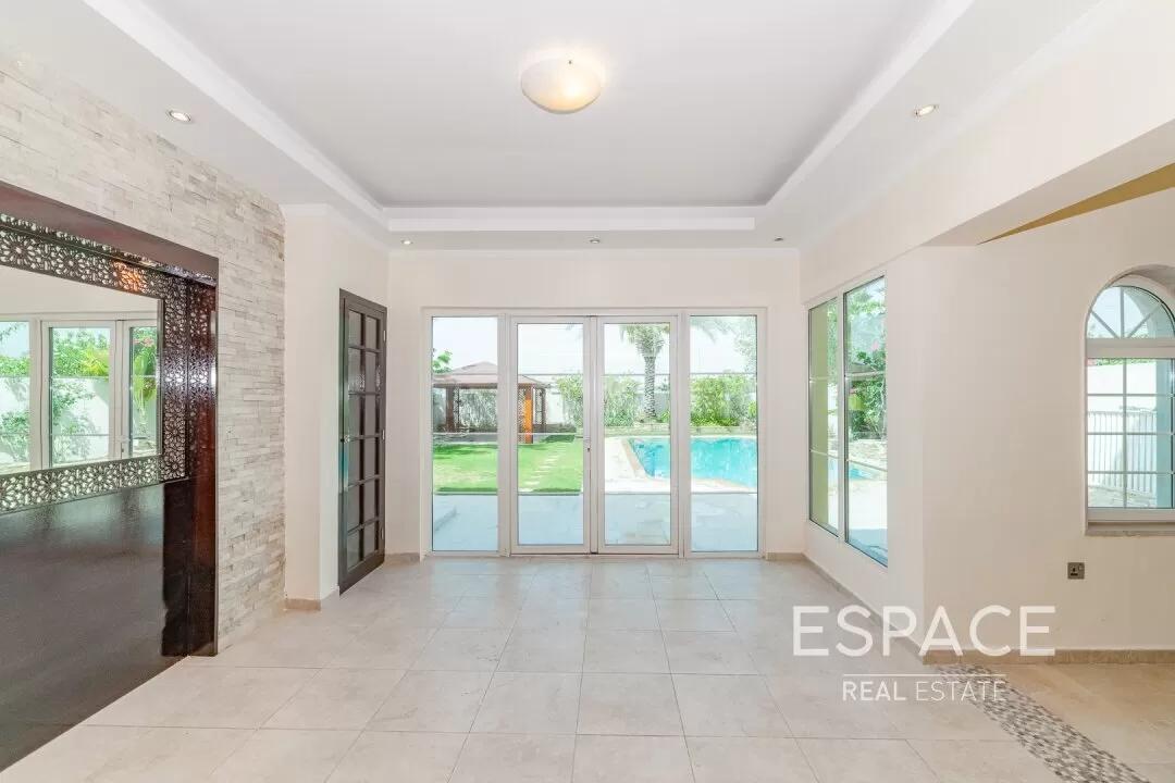 single static gallery