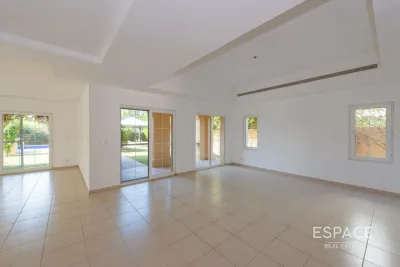 Alvorada 2, Arabian Ranches, Dubai - Espace