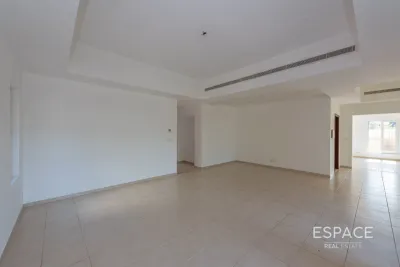 Alvorada 2, Arabian Ranches, Dubai - Espace