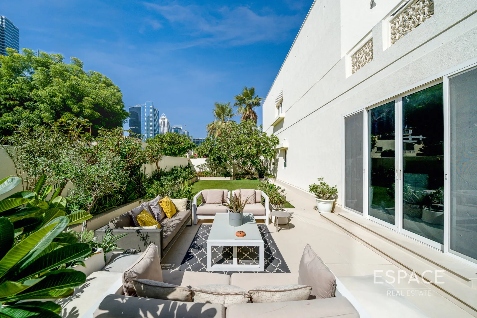 single static gallery