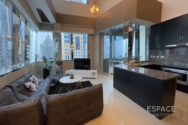 Ocean Heights, Dubai Marina, Dubai - Espace