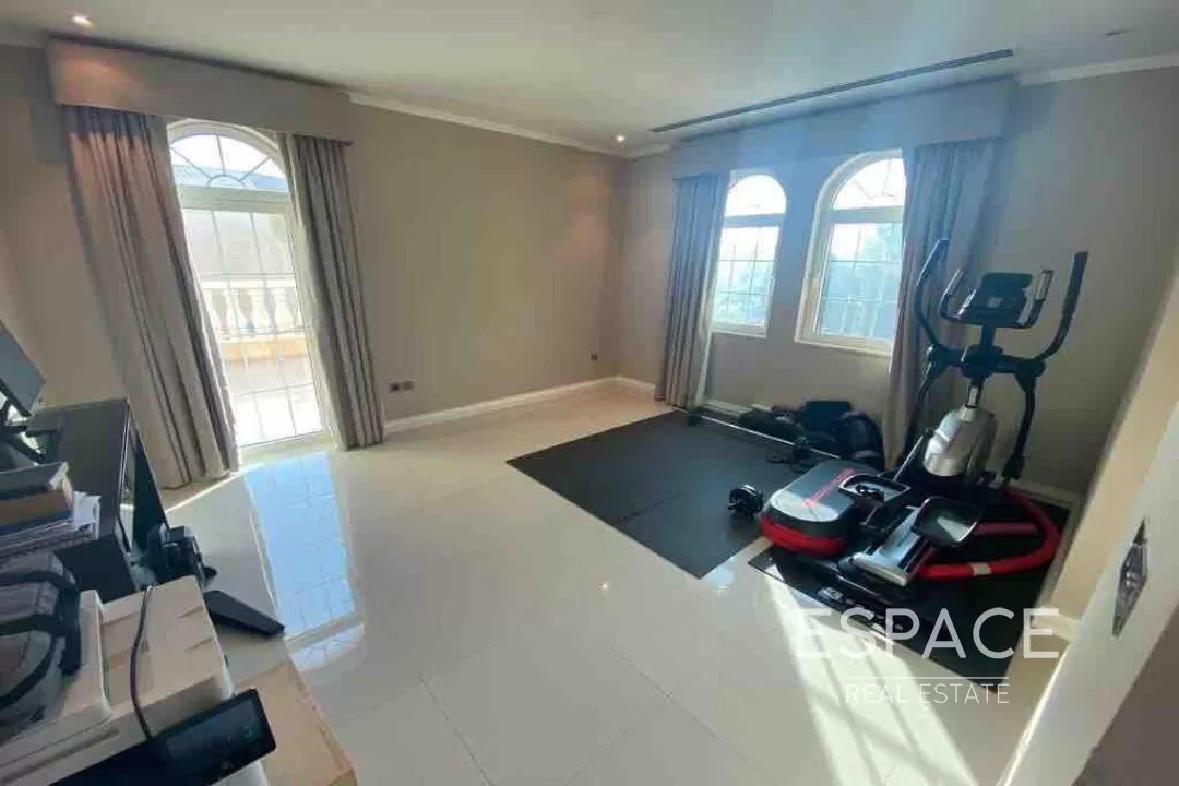 PropertiesGalleryCamera