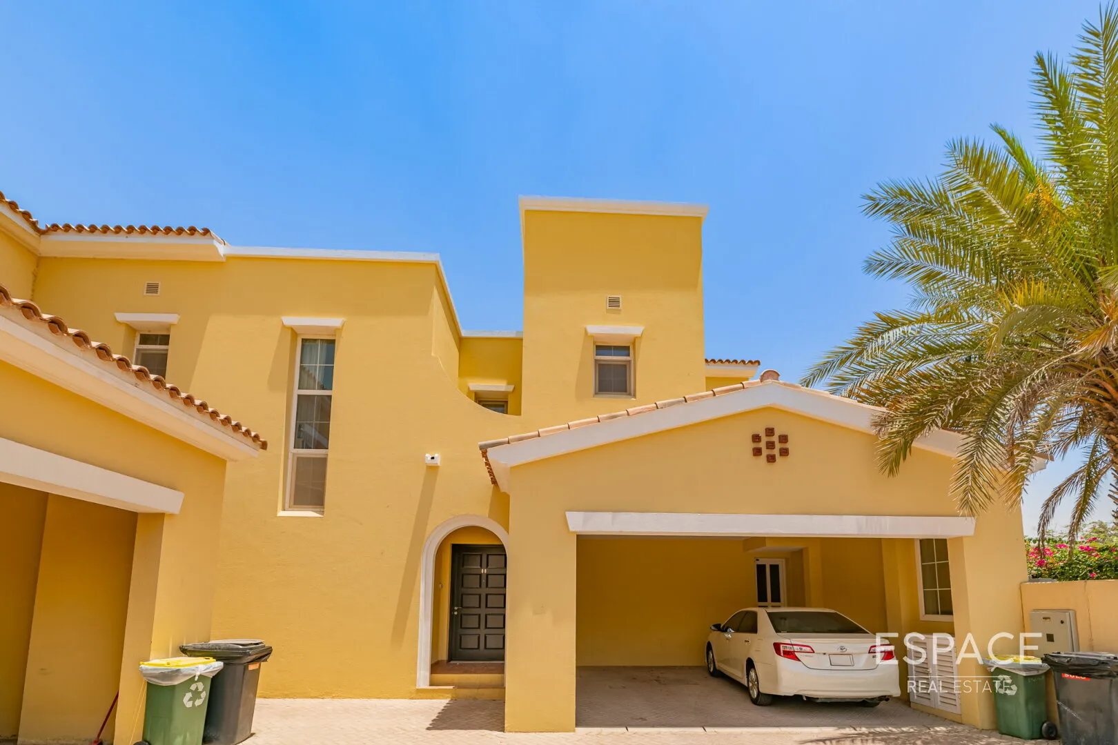 PropertiesGalleryCamera