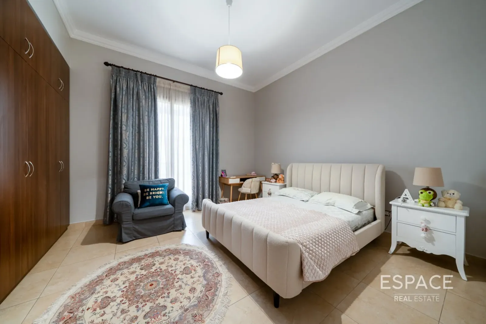 PropertiesGalleryCamera