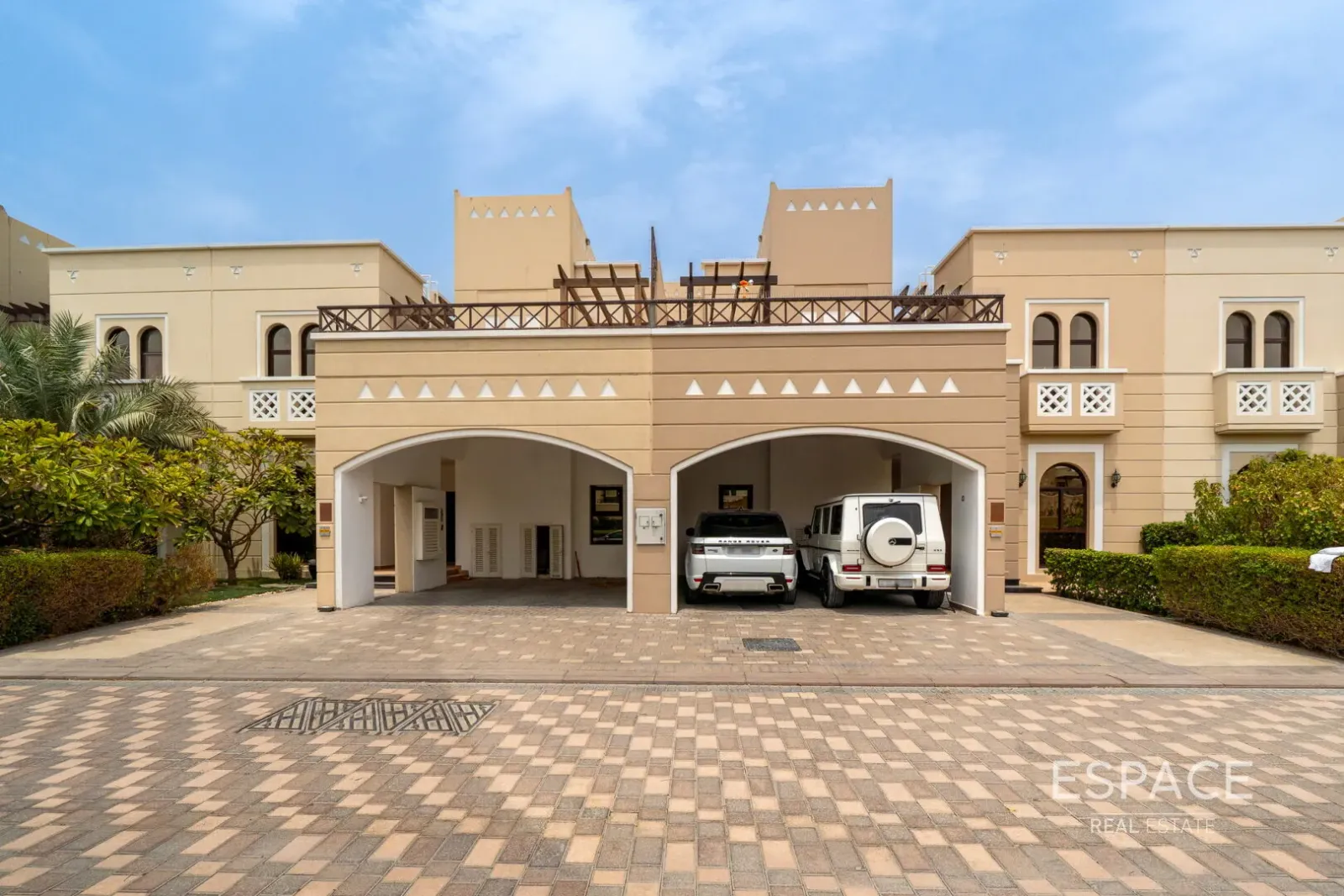 PropertiesGalleryCamera