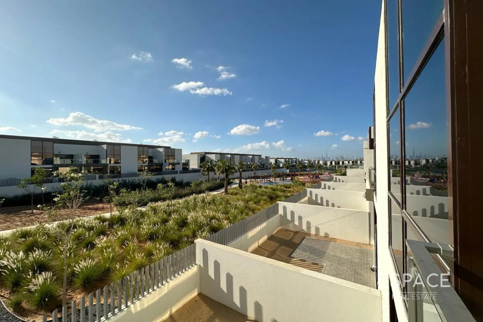 single static gallery