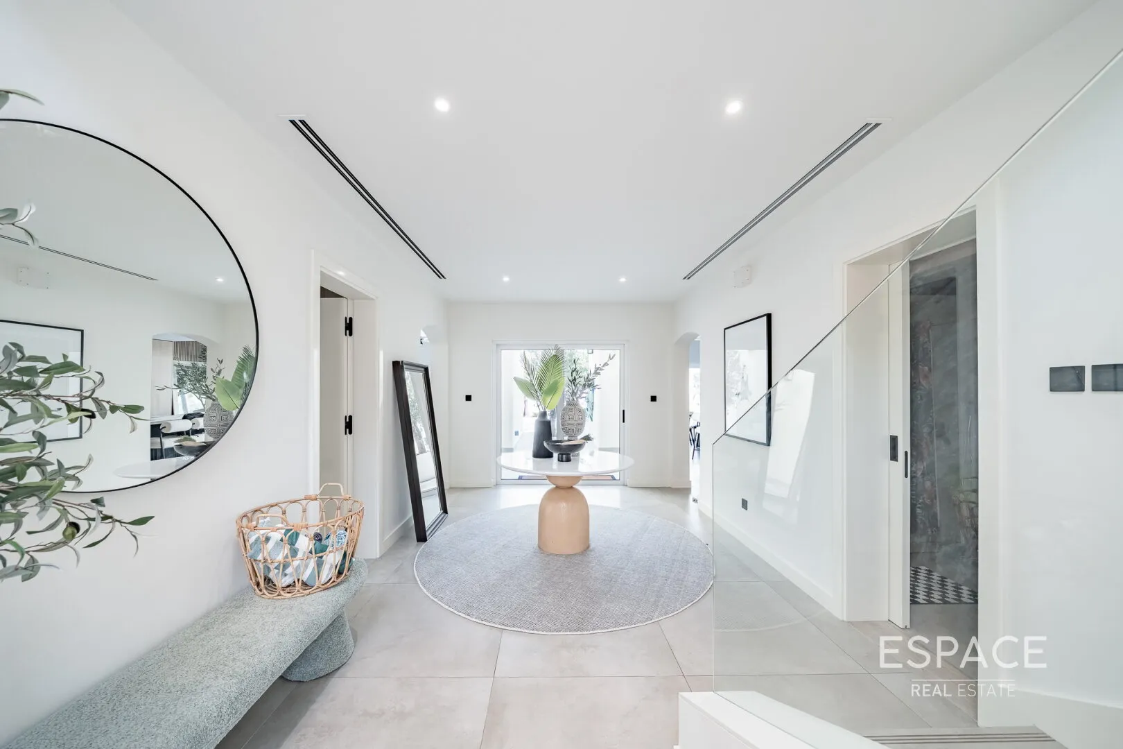 single static gallery