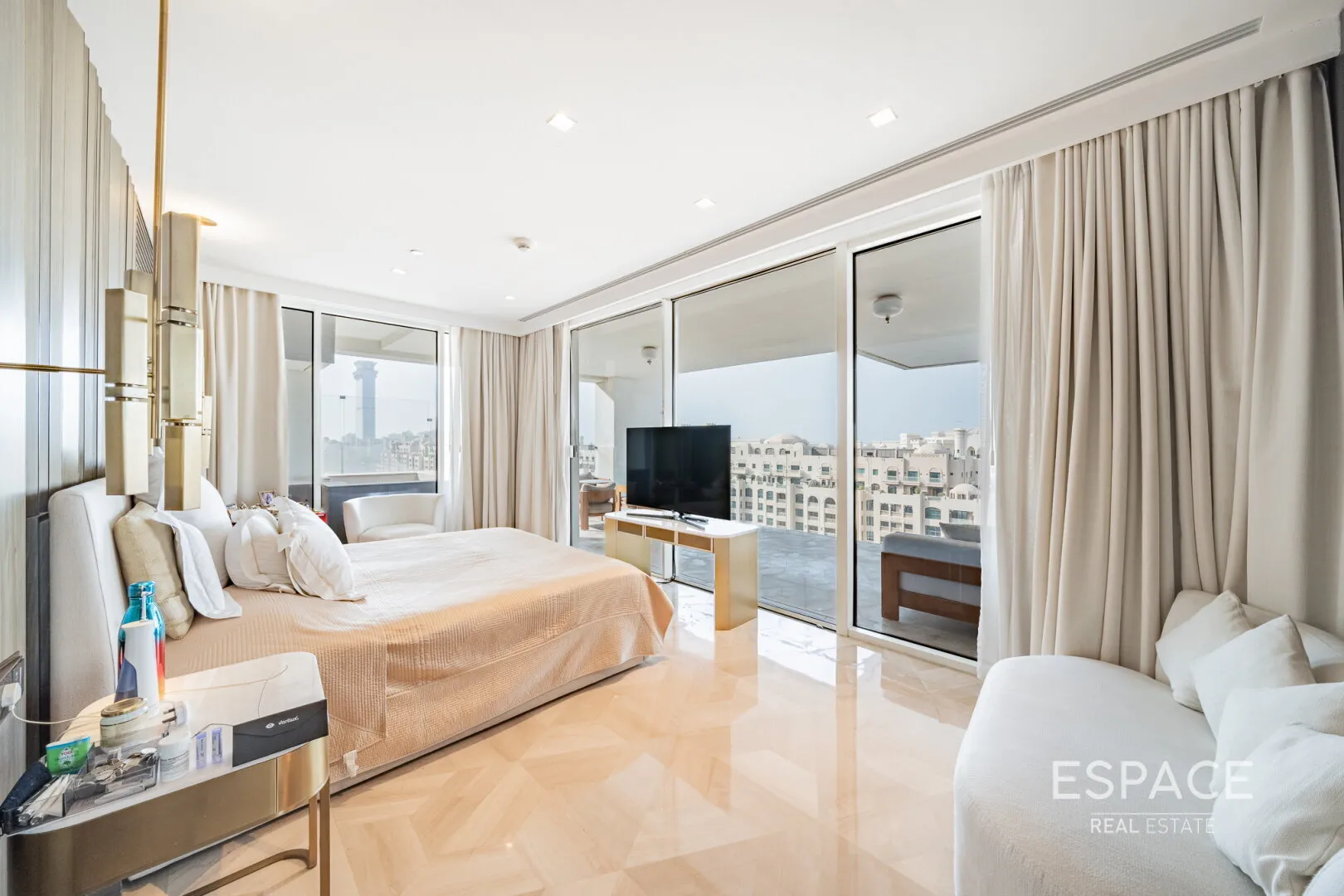 PropertiesGalleryCamera