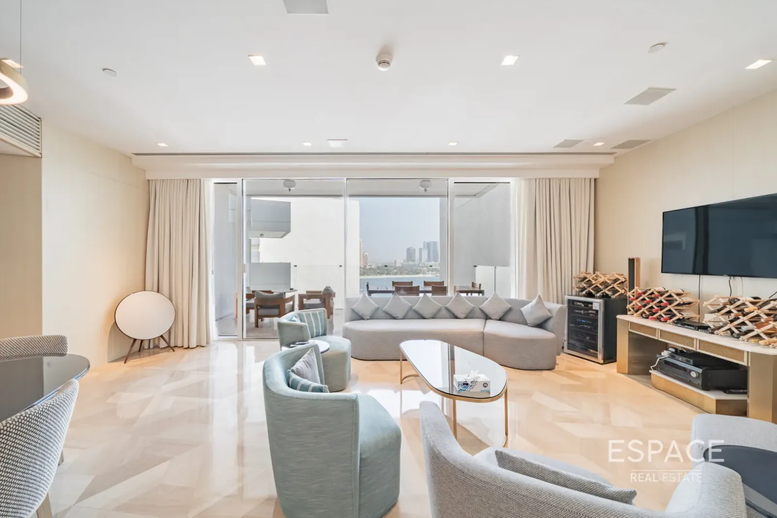 PropertiesGalleryCamera