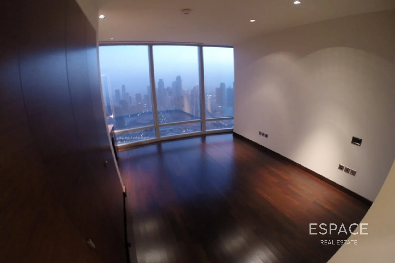 PropertiesGalleryCamera