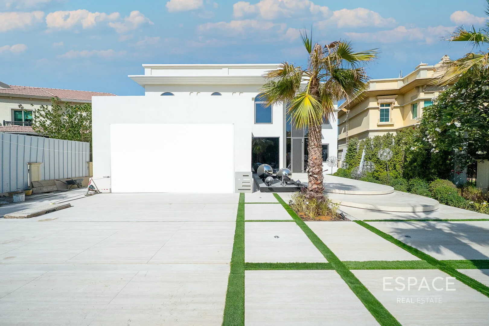 PropertiesGalleryCamera