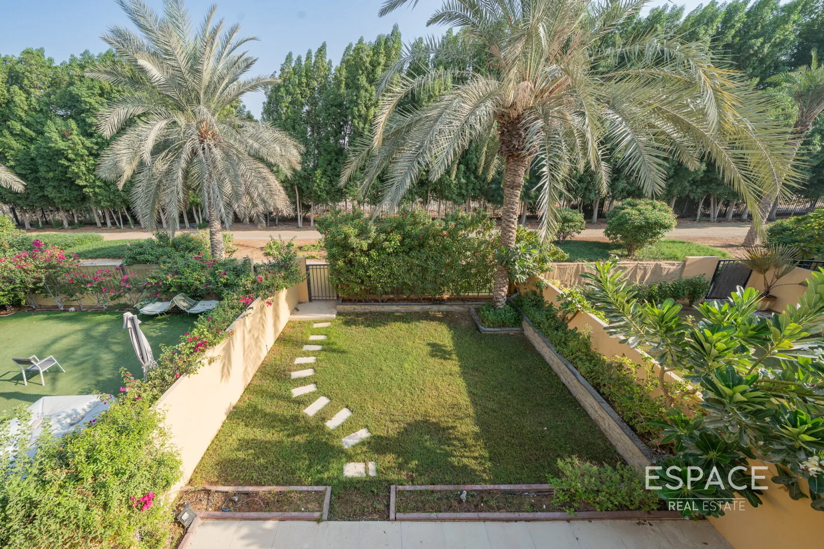 PropertiesGalleryCamera