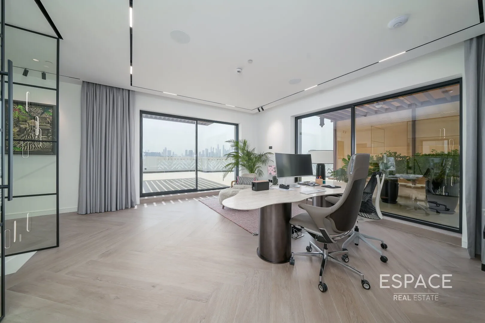 PropertiesGalleryCamera