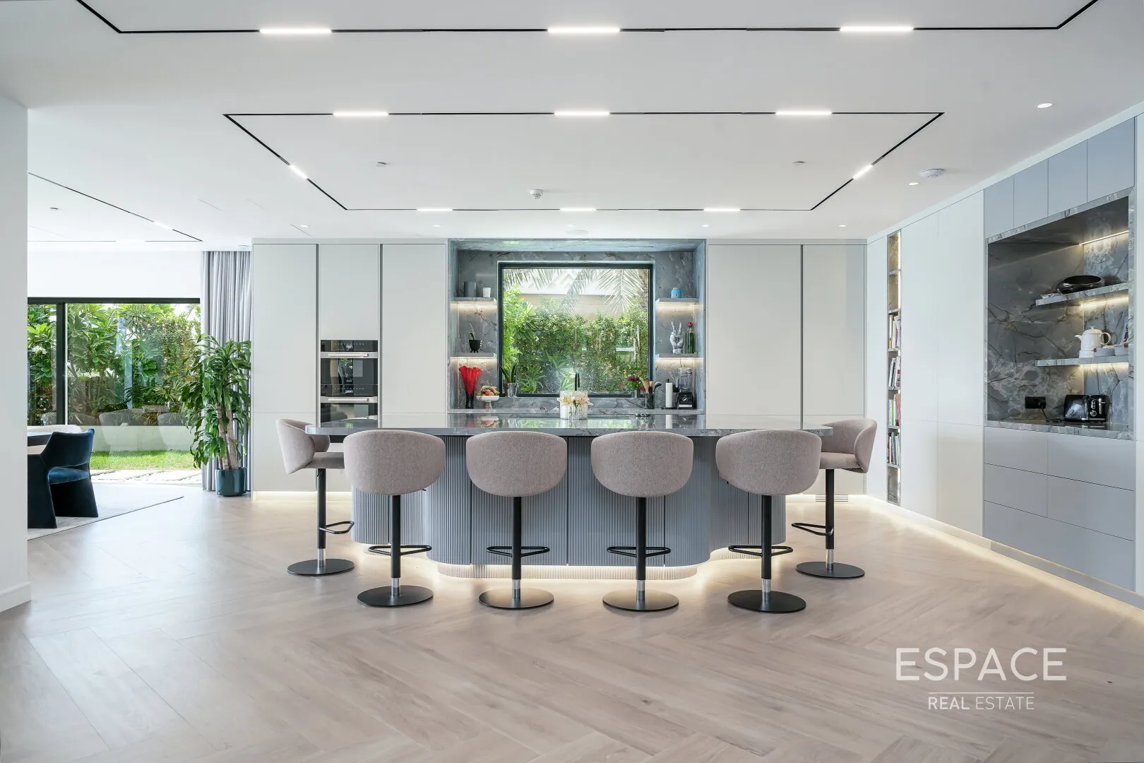 single static gallery