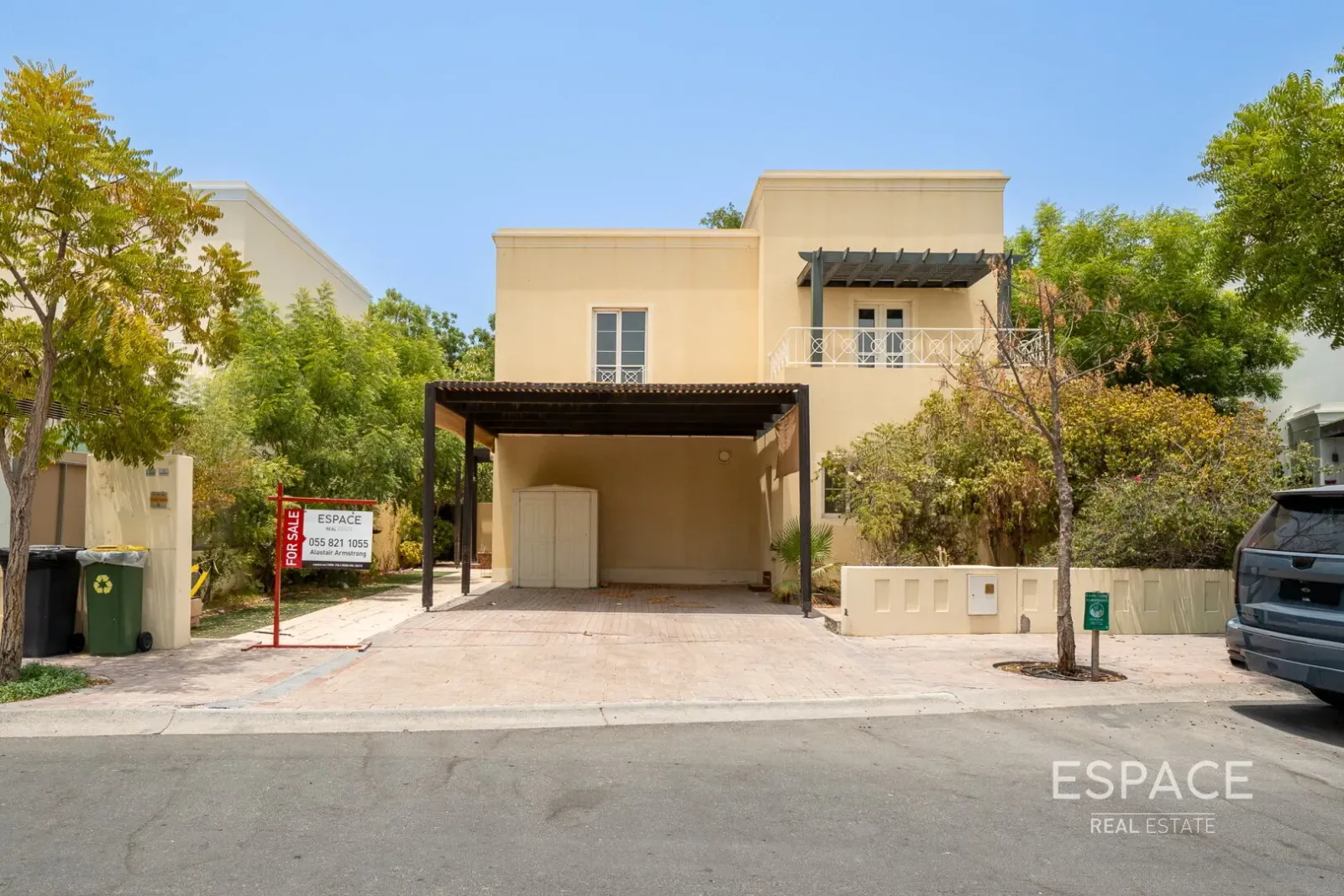 PropertiesGalleryCamera