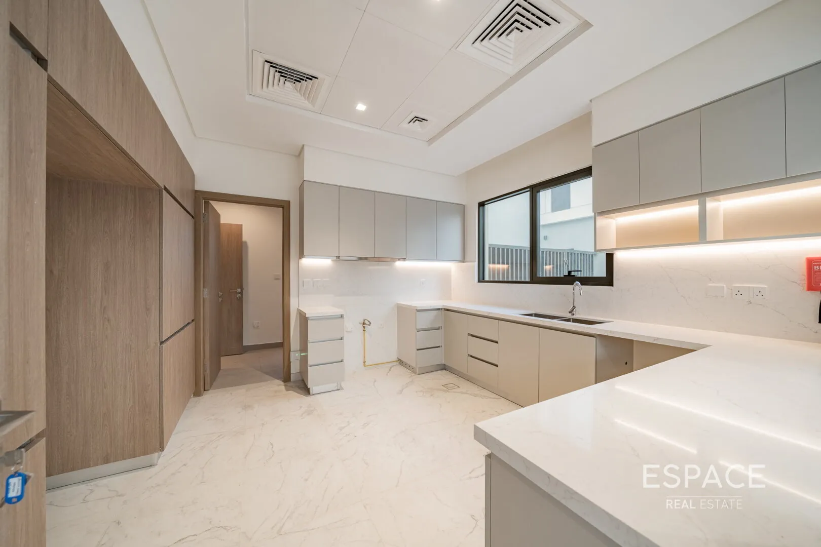 single static gallery