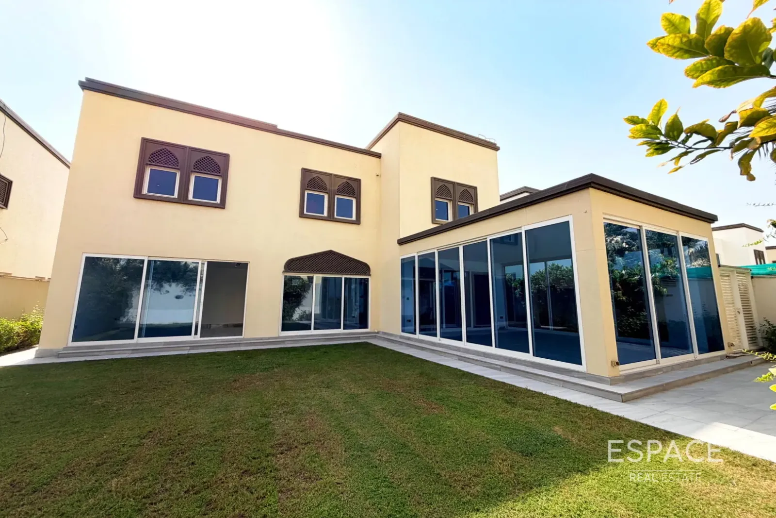 PropertiesGalleryCamera