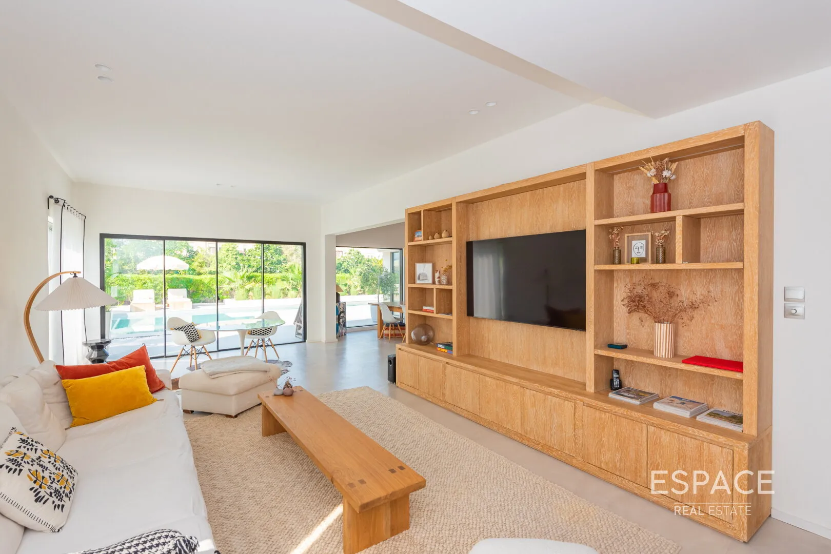 single static gallery