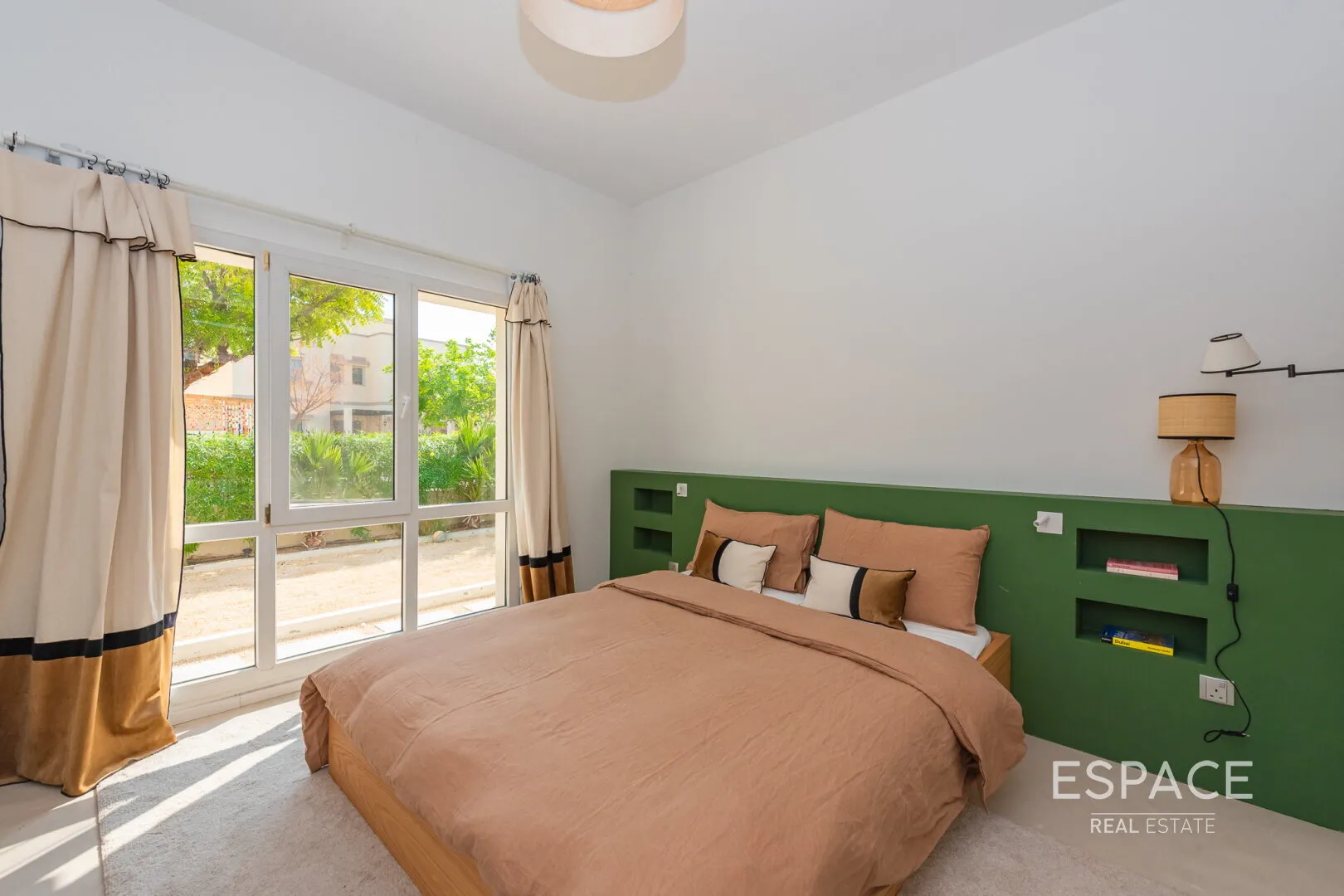 PropertiesGalleryCamera