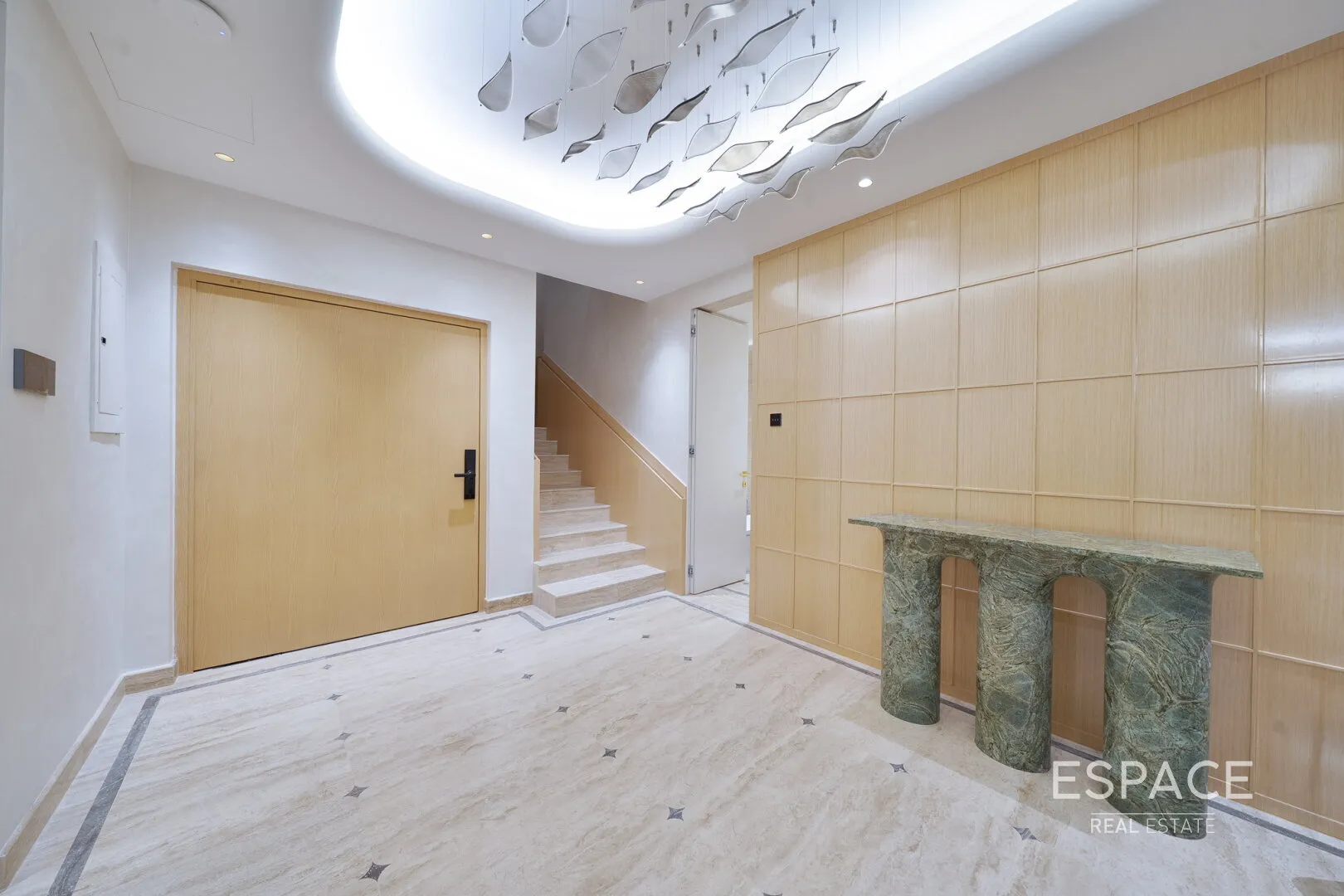 PropertiesGalleryCamera