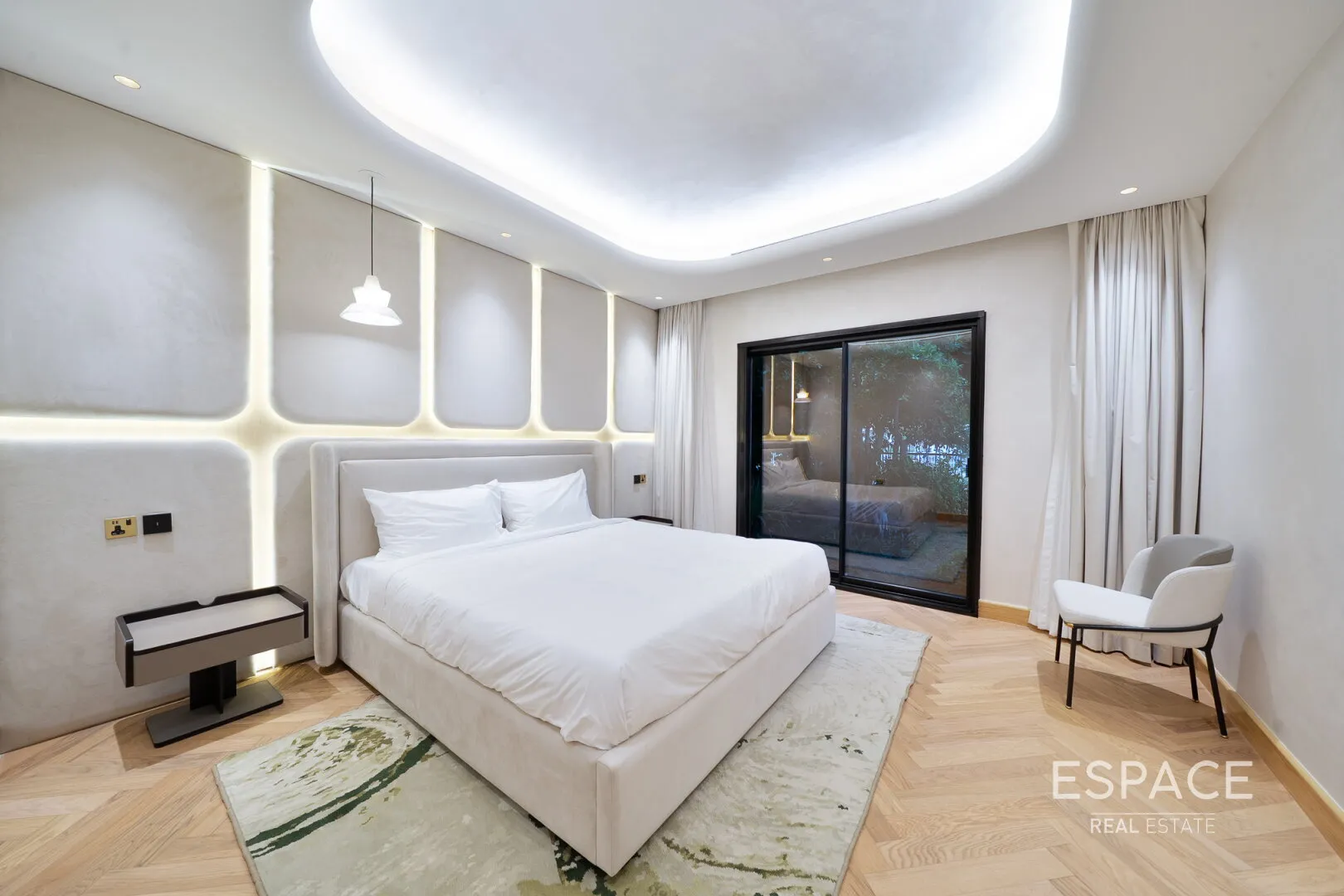 PropertiesGalleryCamera