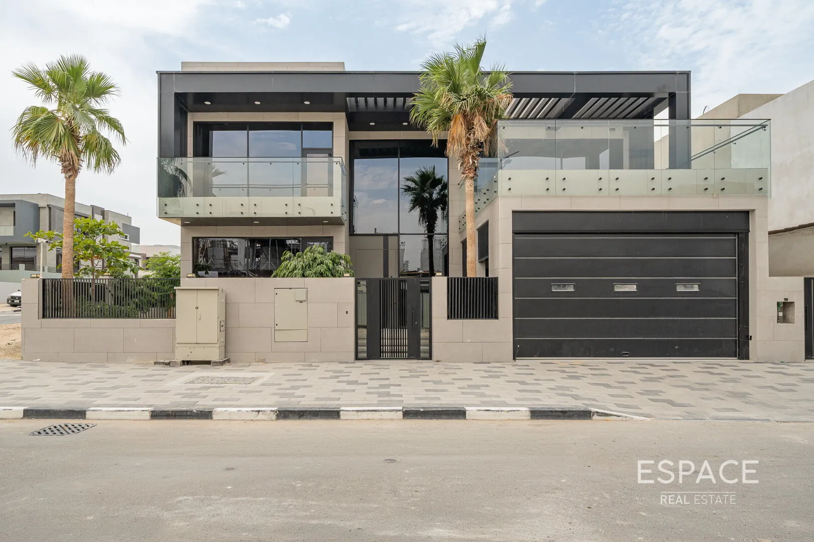 PropertiesGalleryCamera