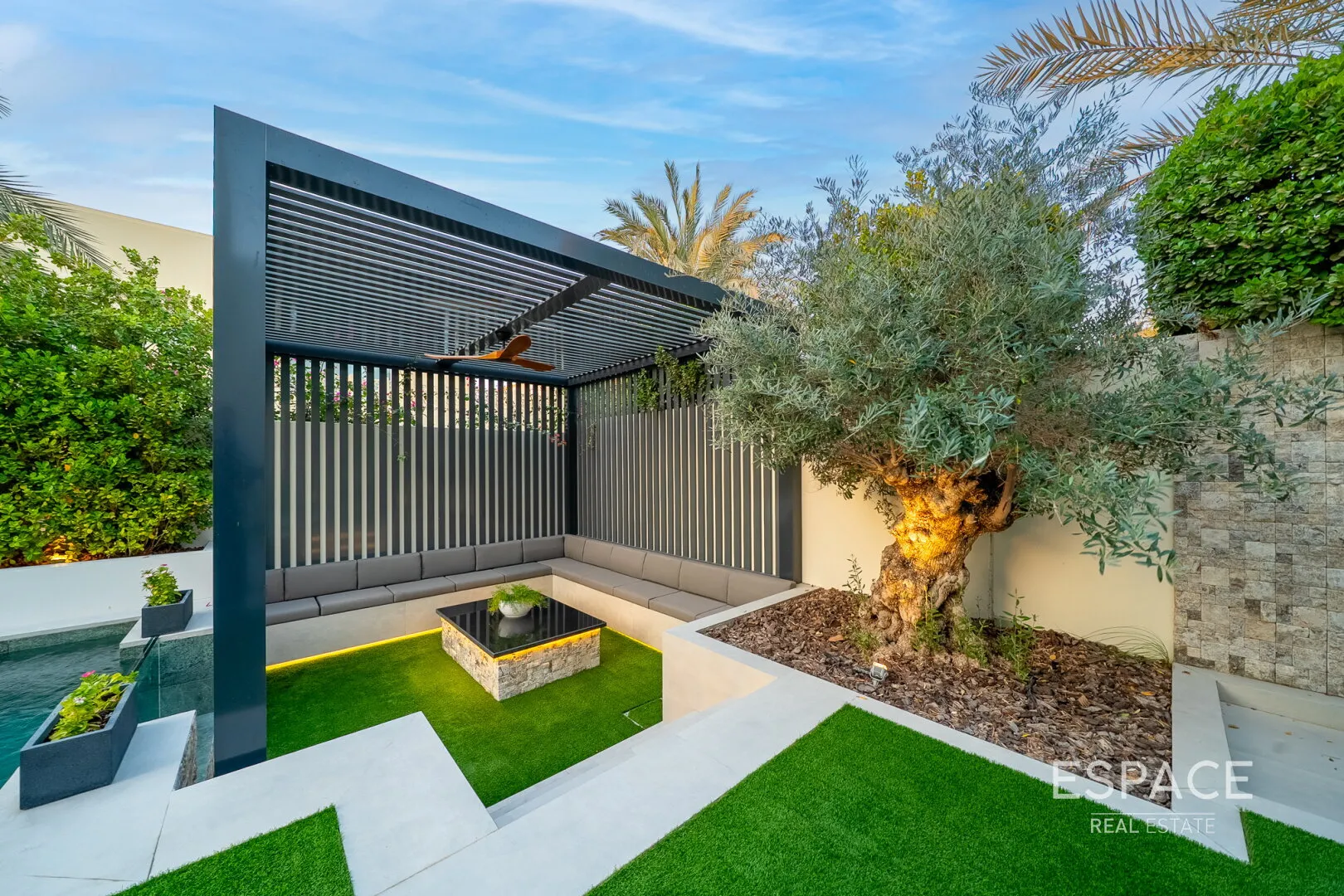 PropertiesGalleryCamera