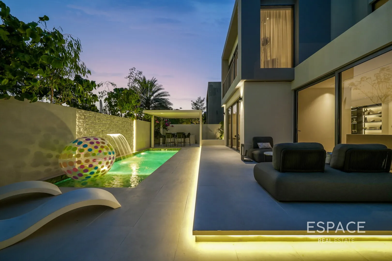 PropertiesGalleryCamera