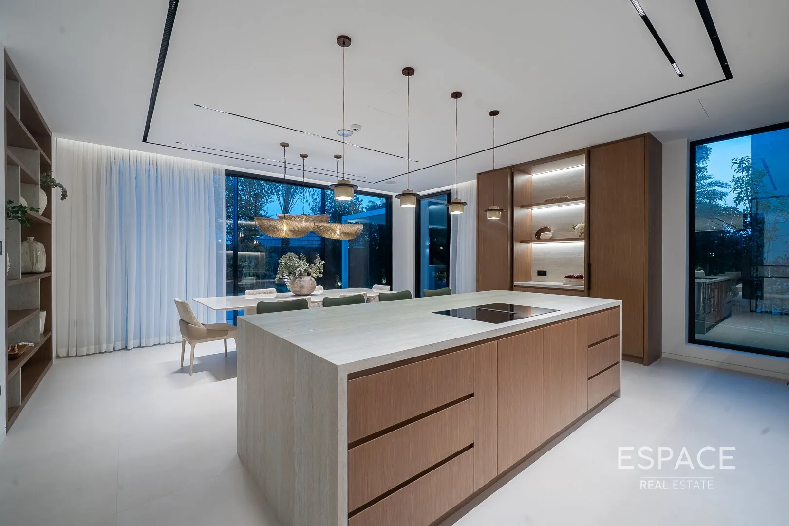 PropertiesGalleryCamera