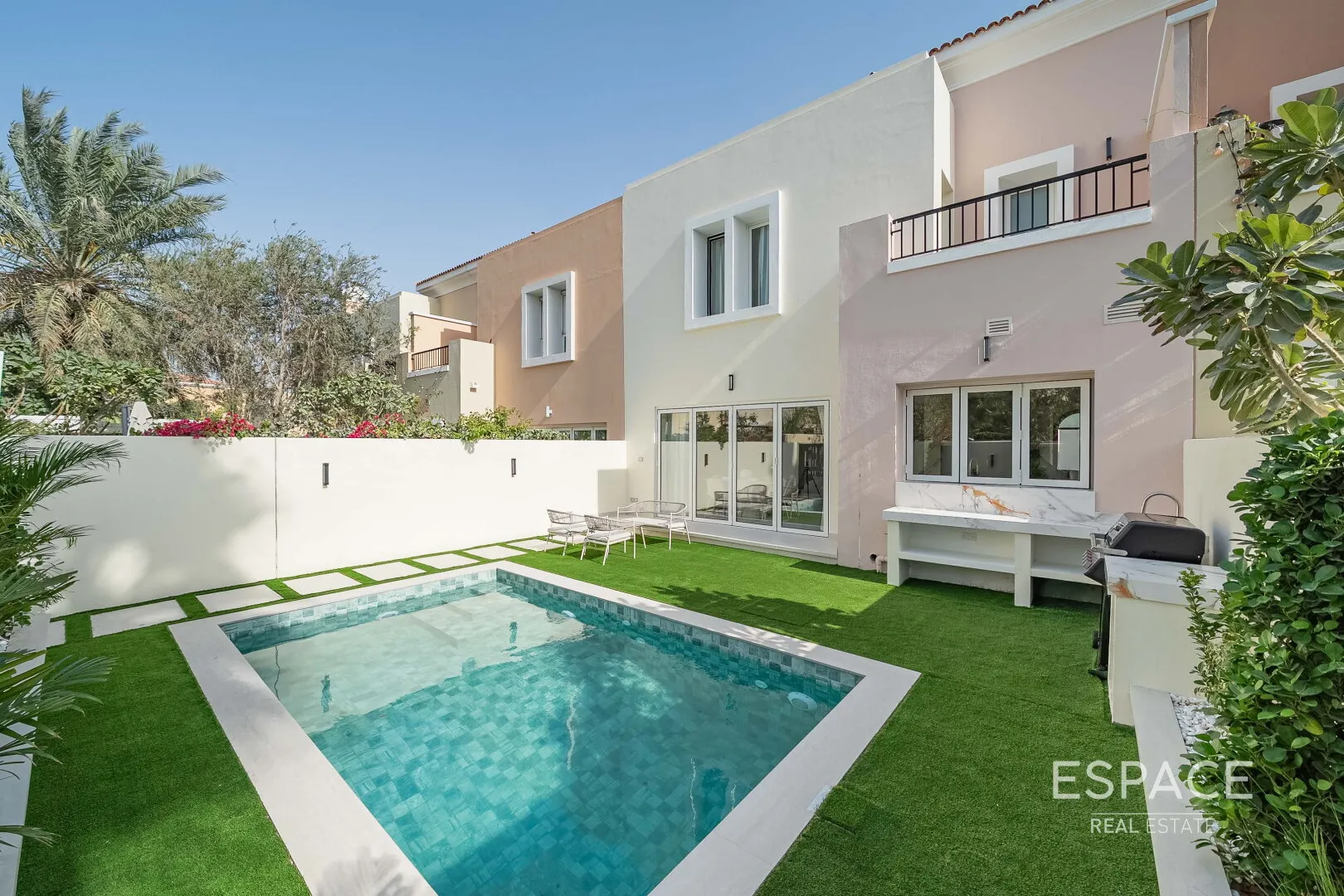 single static gallery