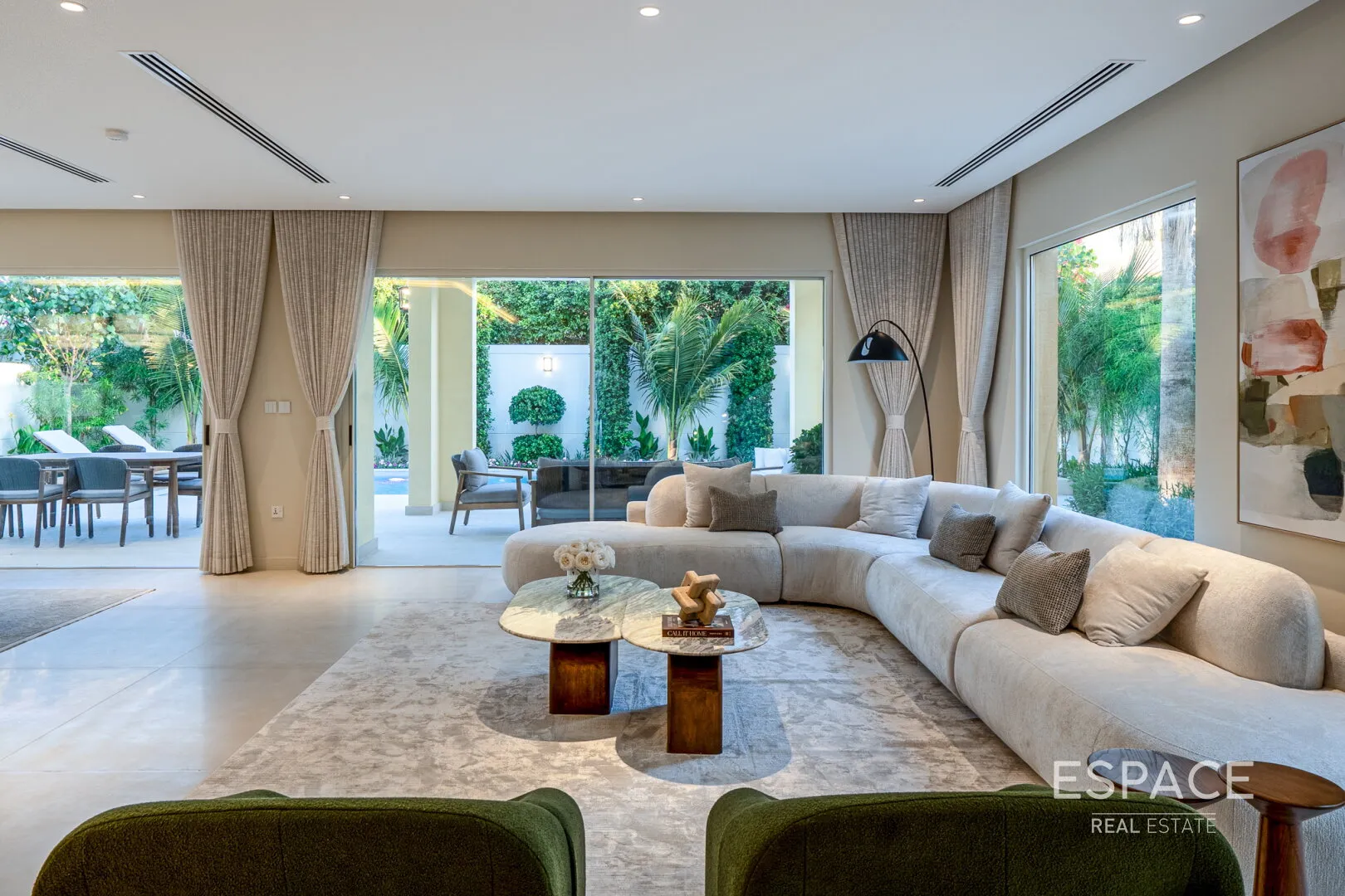 PropertiesGalleryCamera