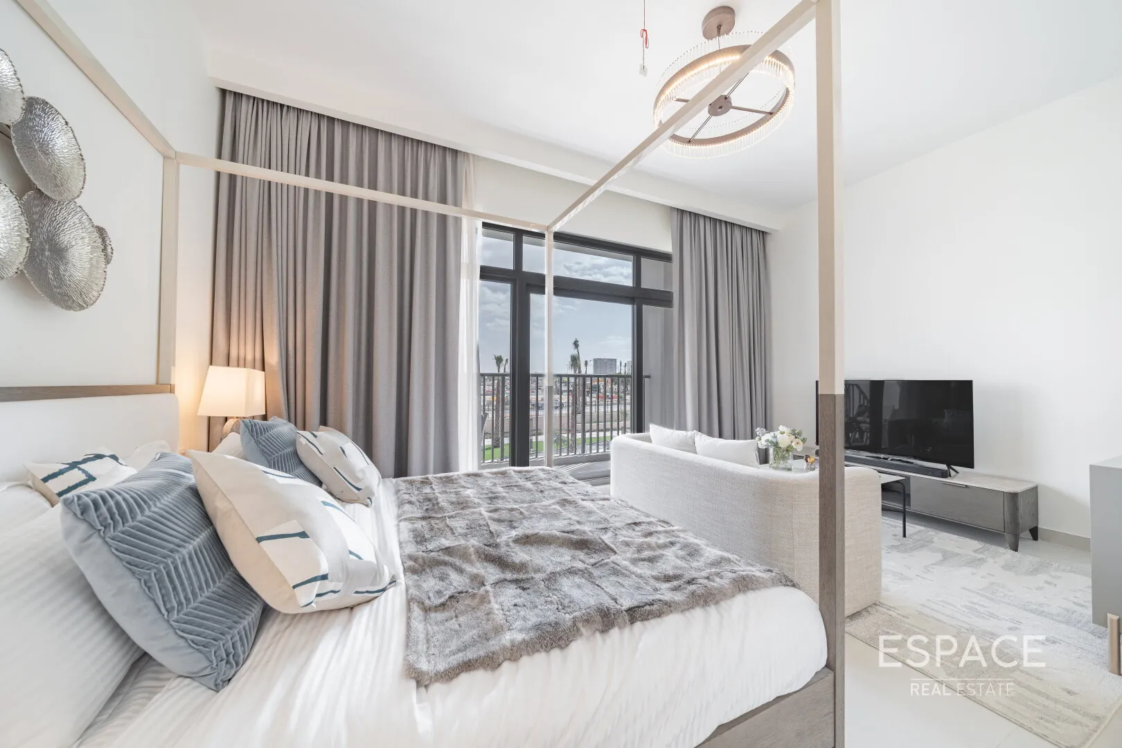 single static gallery