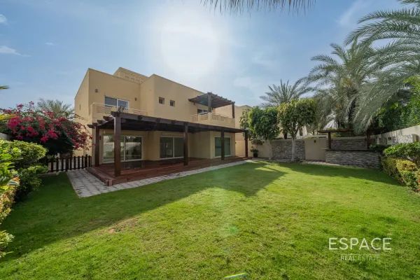 Meadows 2, Meadows, Dubai - Espace