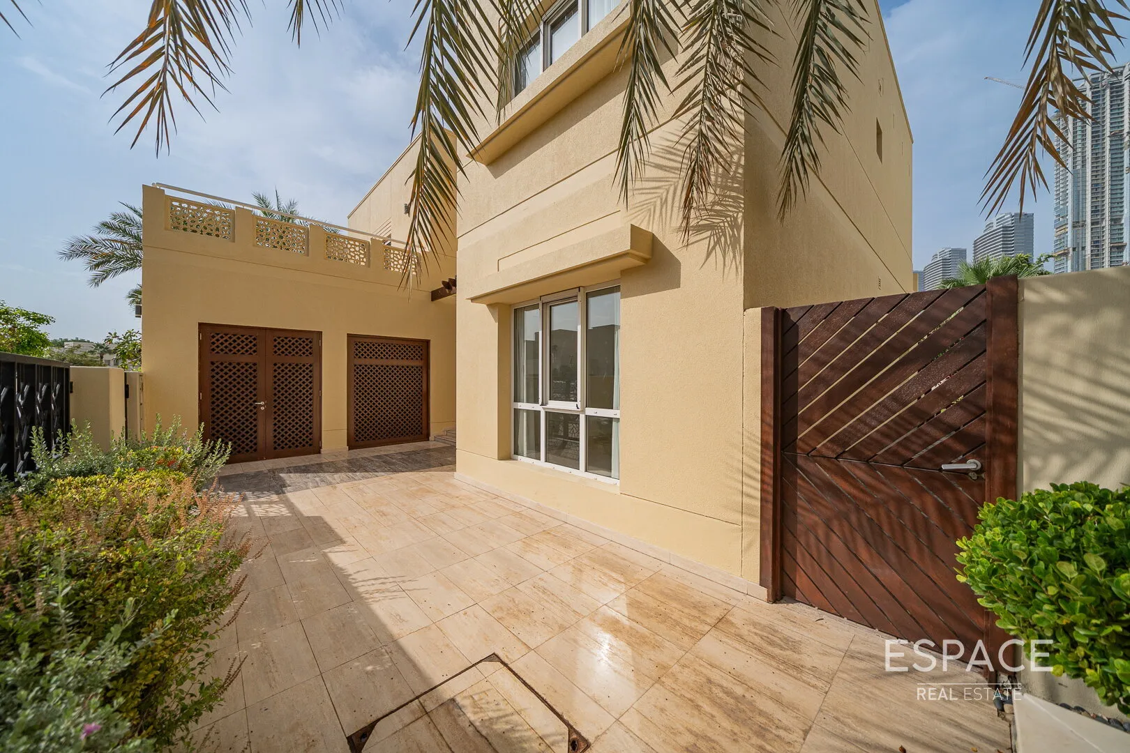 PropertiesGalleryCamera