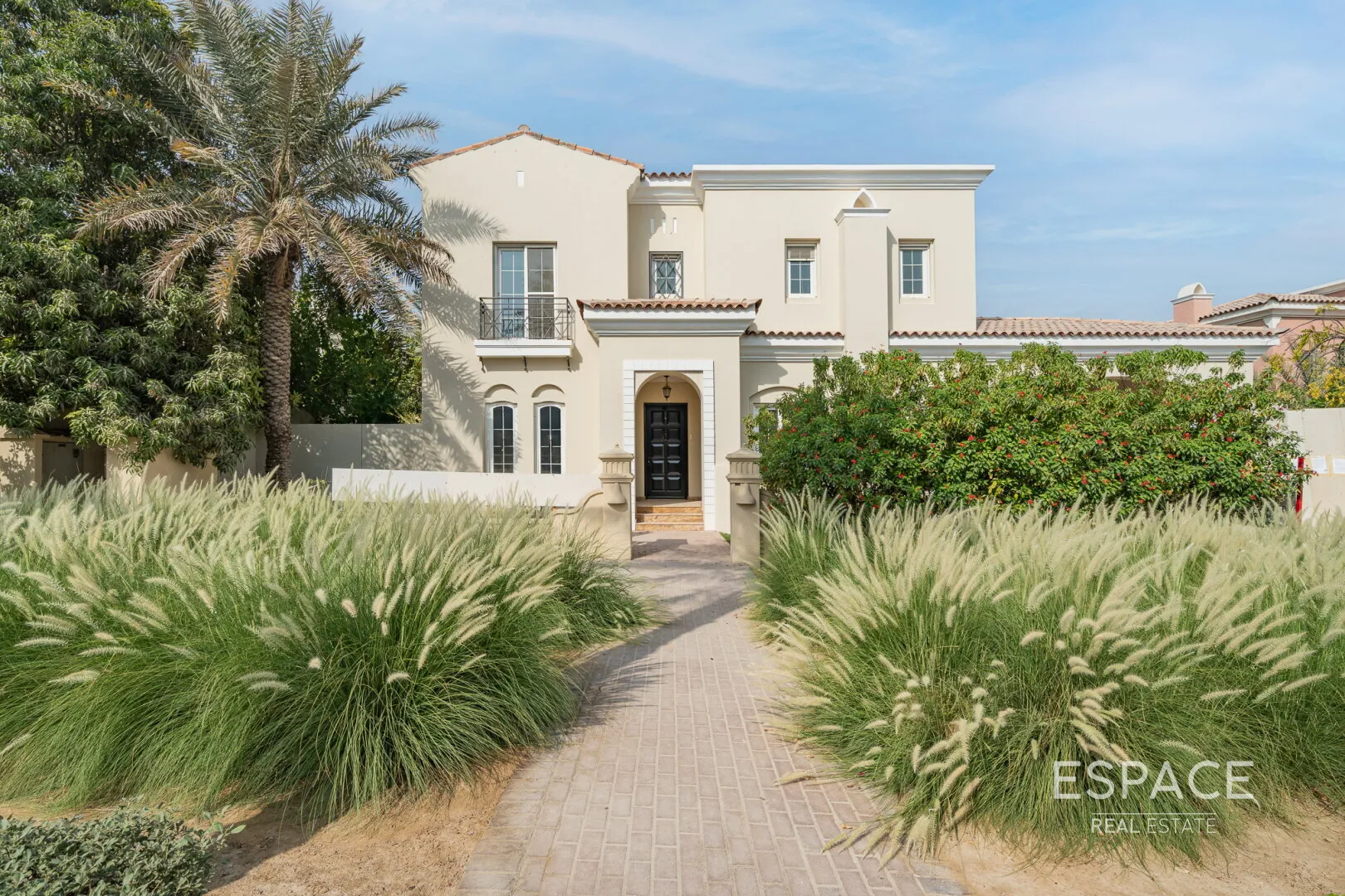 PropertiesGalleryCamera