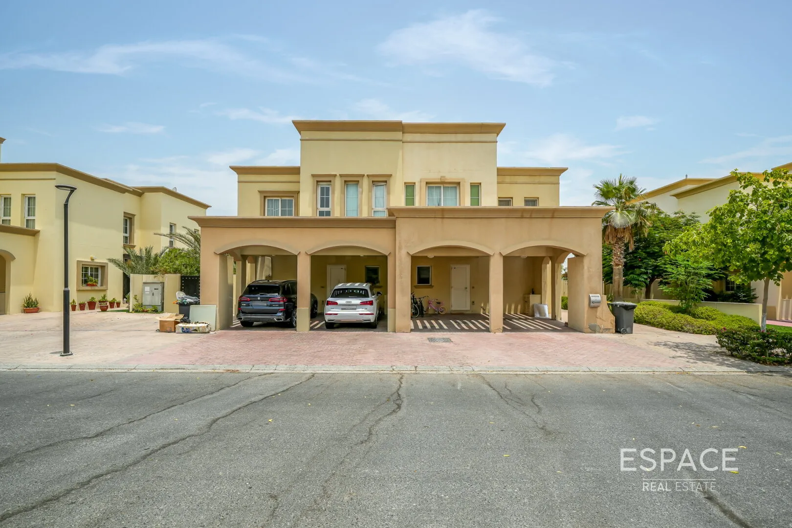 PropertiesGalleryCamera