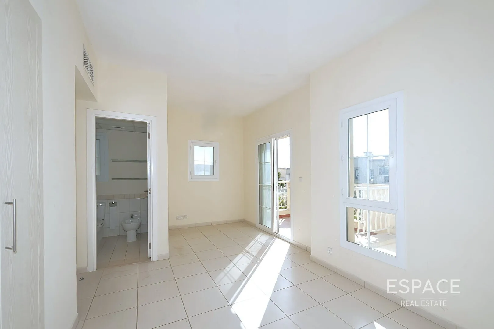 single static gallery