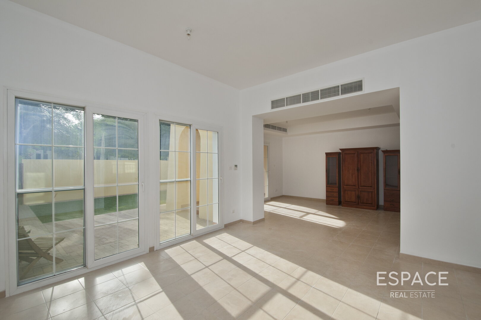 single static gallery