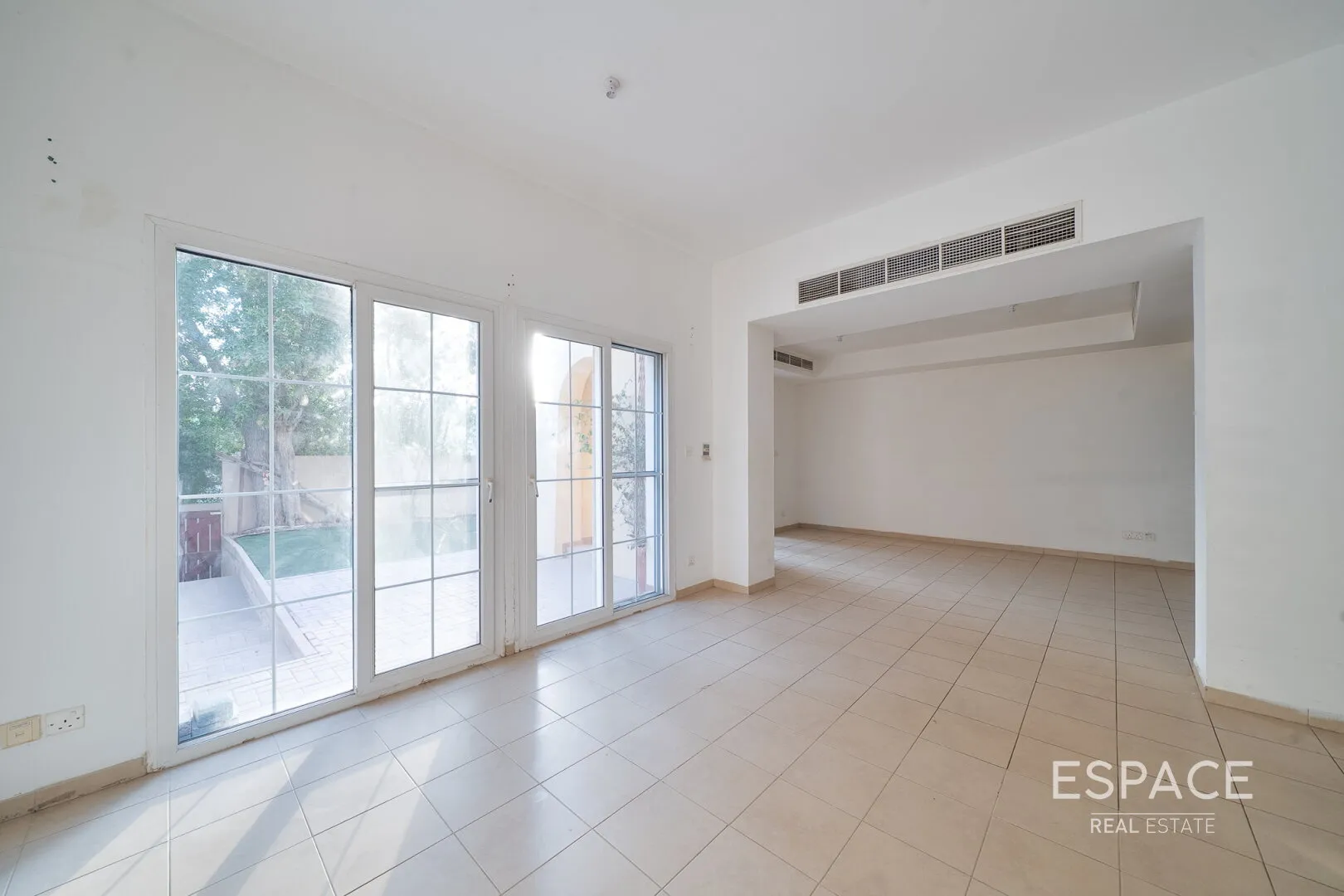 single static gallery