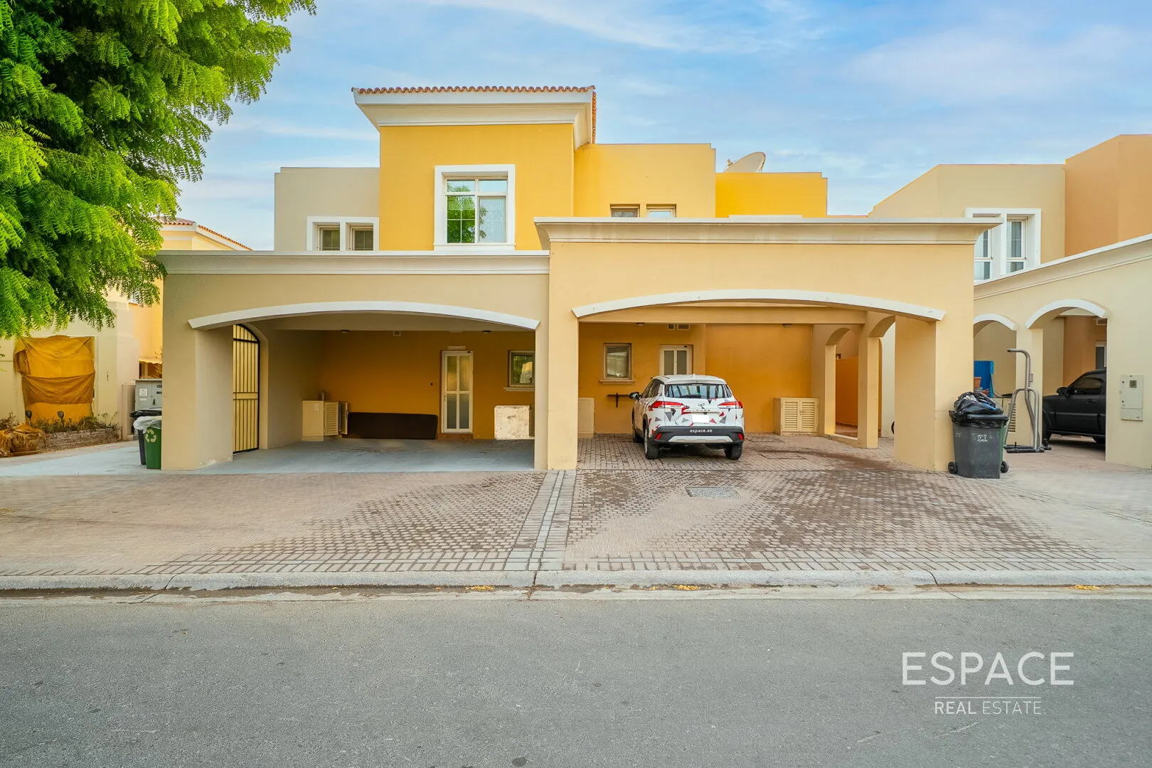 PropertiesGalleryCamera