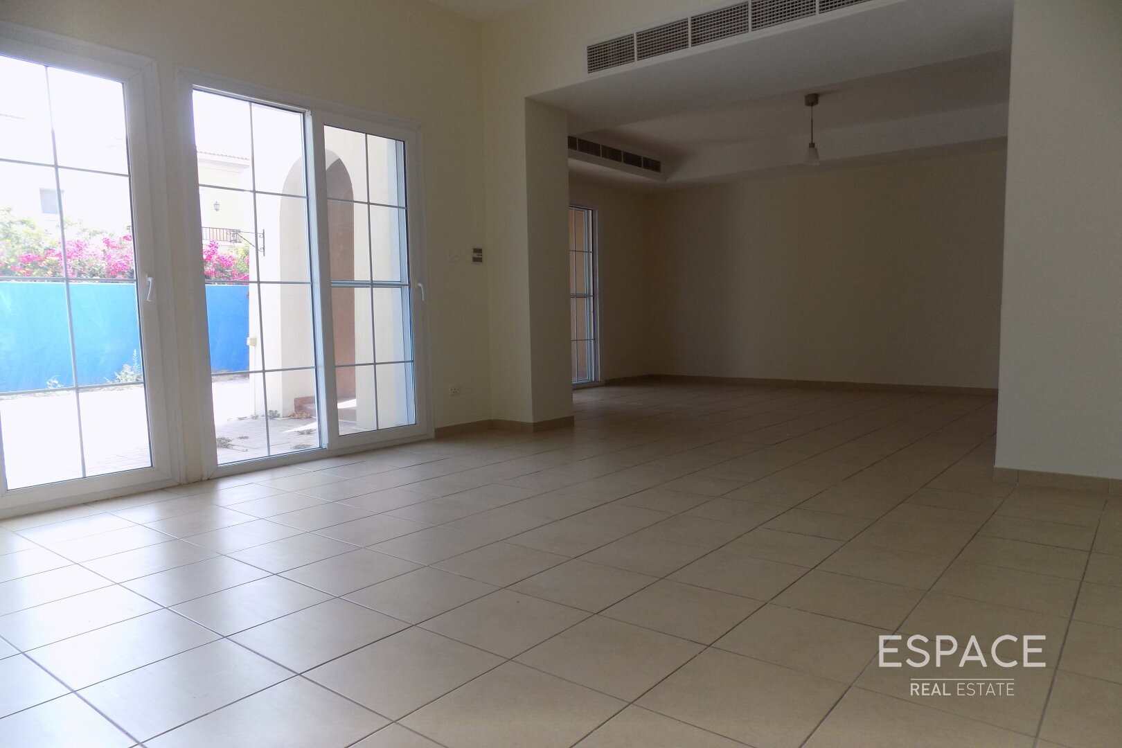 single static gallery