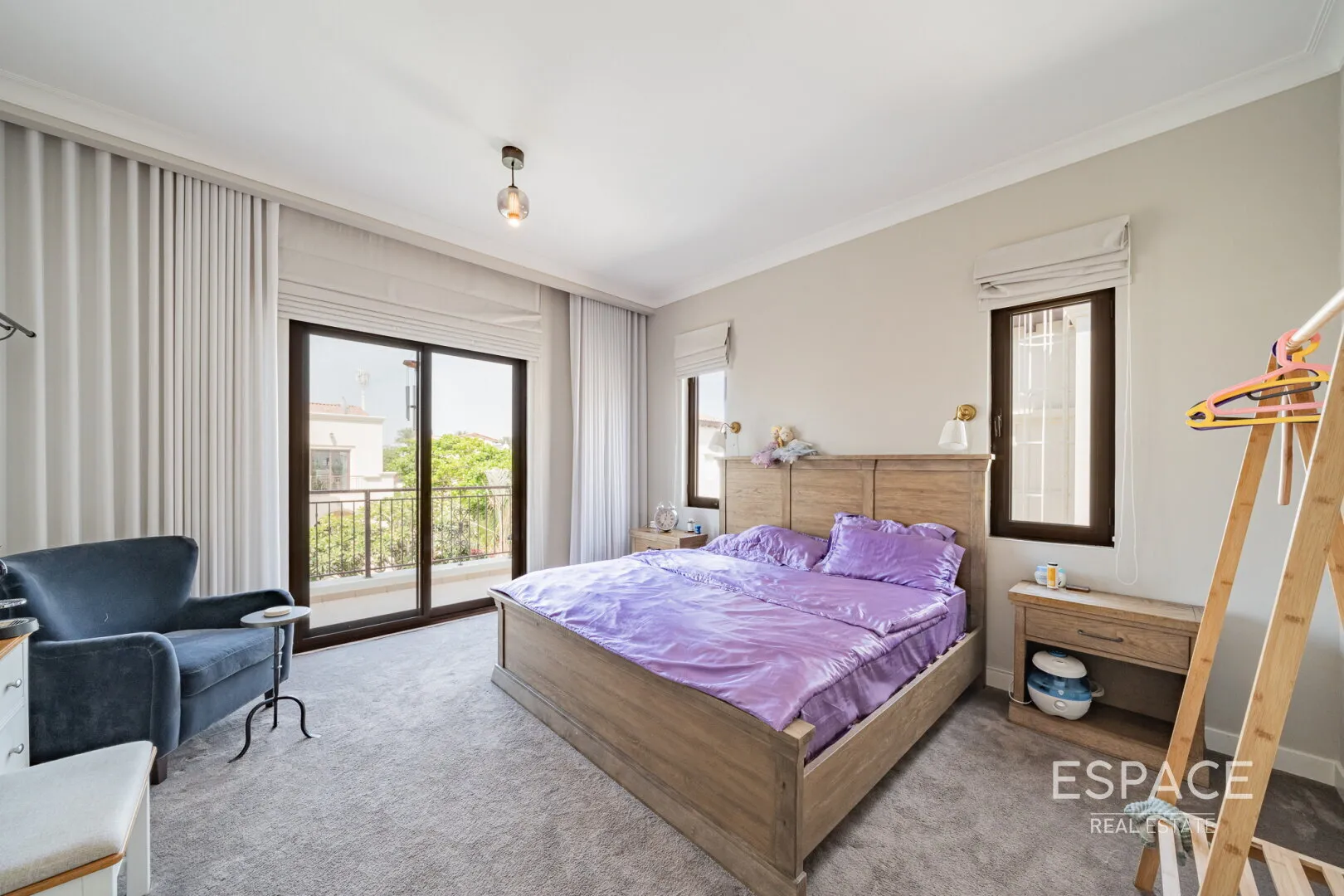 PropertiesGalleryCamera