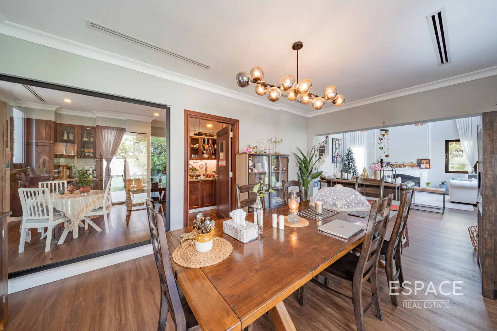 single static gallery