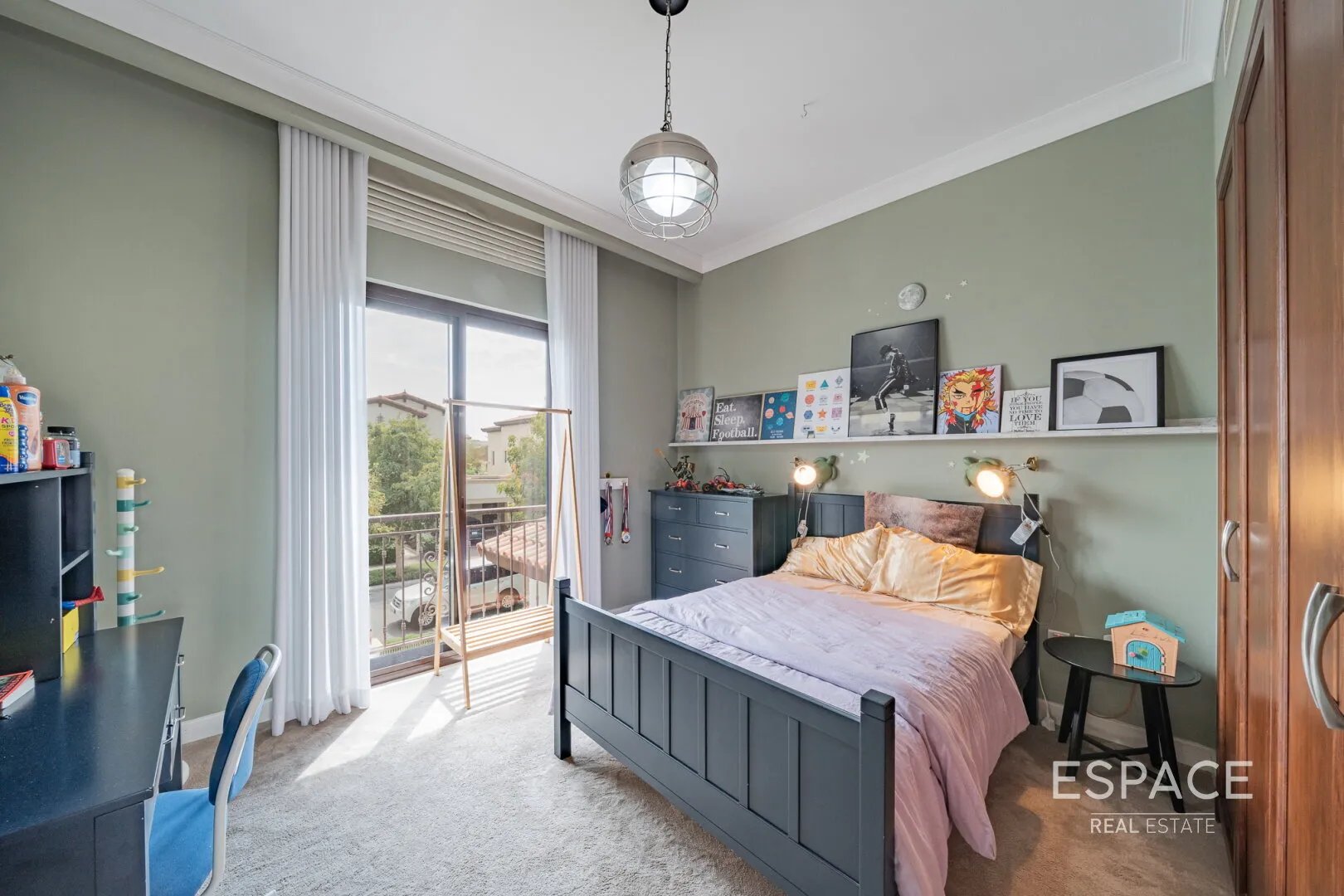 PropertiesGalleryCamera