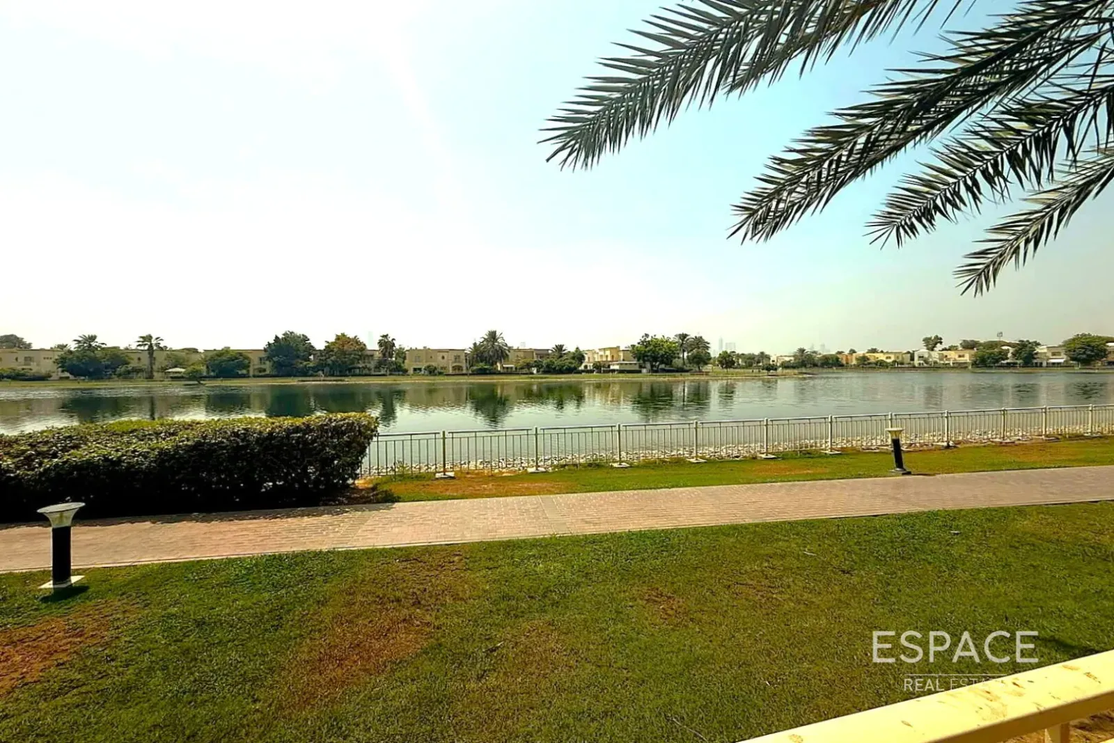 PropertiesGalleryCamera