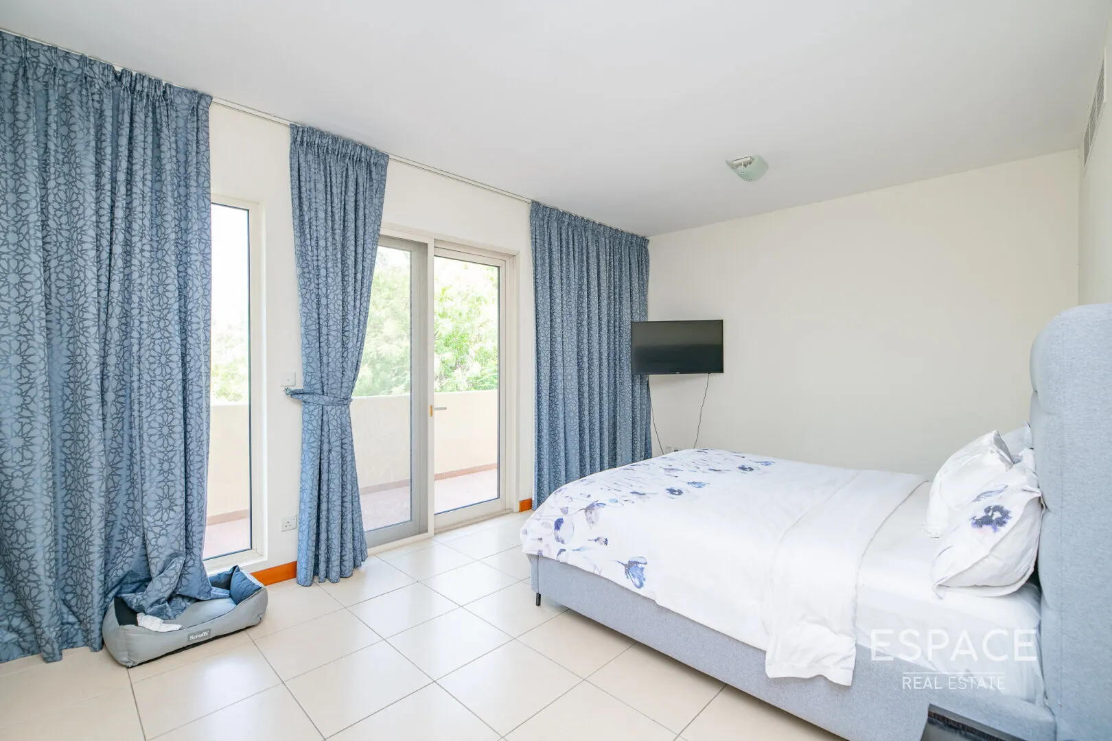 PropertiesGalleryCamera