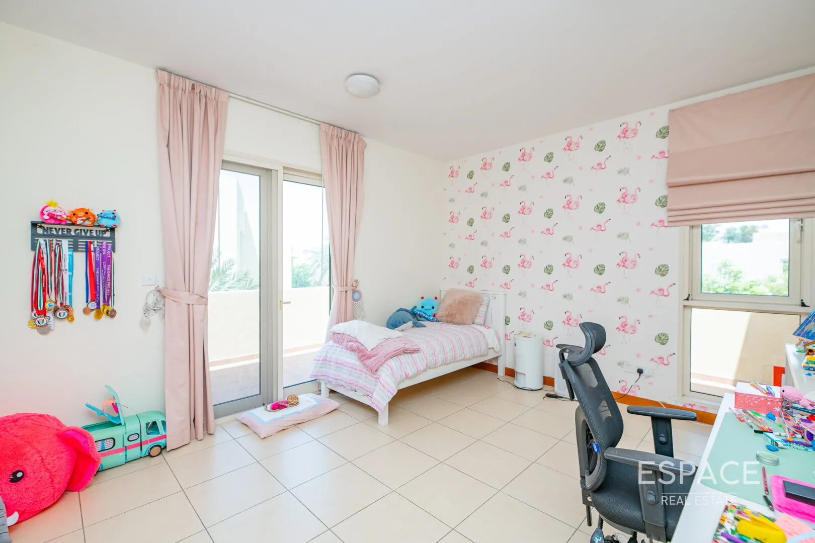 PropertiesGalleryCamera